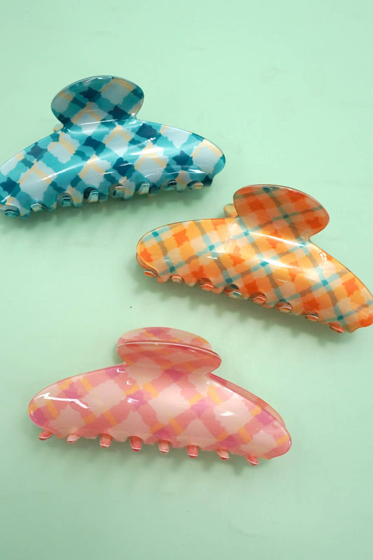 PRETTY IN PLAID CLIP